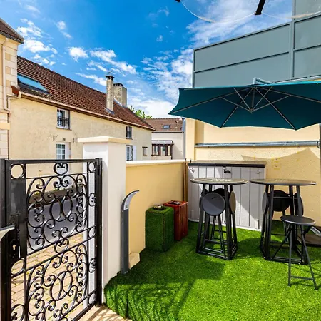 Guestready - Marvel Magic Near Disneyland