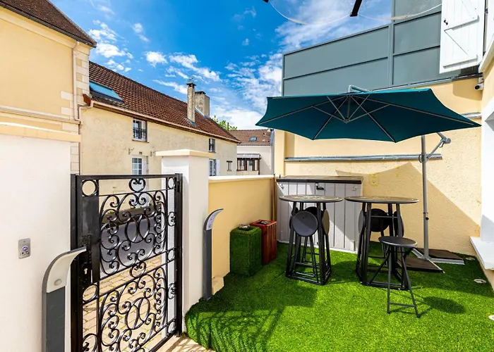 Guestready - Marvel Magic Near Disneyland